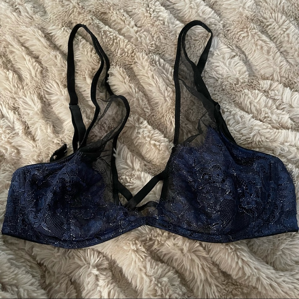 Victoria’s Secret Plunge Bra